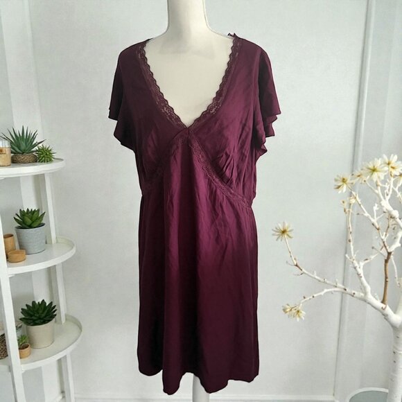 OLD NAVY Deep Purple V Neck Camisole Lace Trim Dress Size XL Tall - Picture 1 of 8